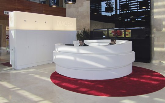 RECEPTION DESKS PRODUCED IN ACRYLIC AND WOOD MATERIALS